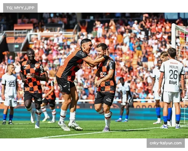 格林伍德点射建功帕瓦尔处子球助马赛四球完胜洛里昂