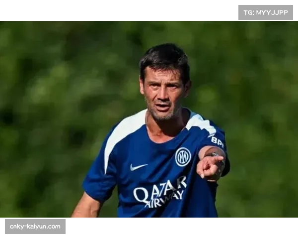 比塞克表现获齐沃认可，年轻球员登场时机需慎重选择